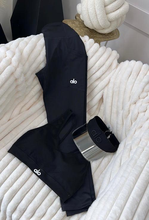 Black leggings
