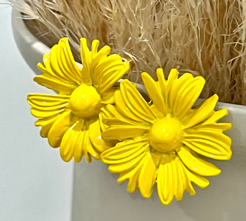 Flower earring