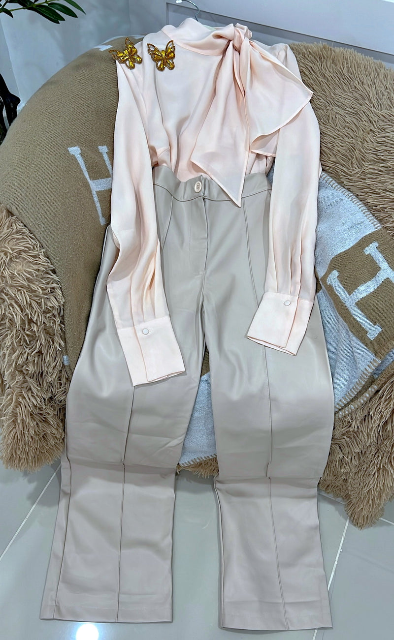 All inclusive, 3 pieces, pant , blouse and earrings
