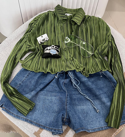 Green blouse