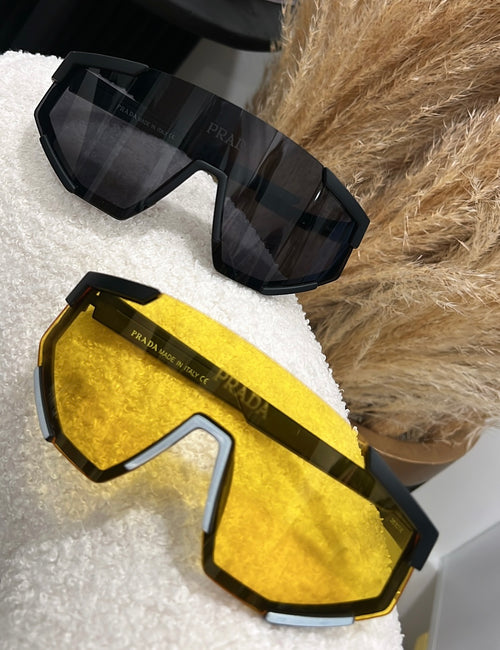 Fashion sunglasses Prada