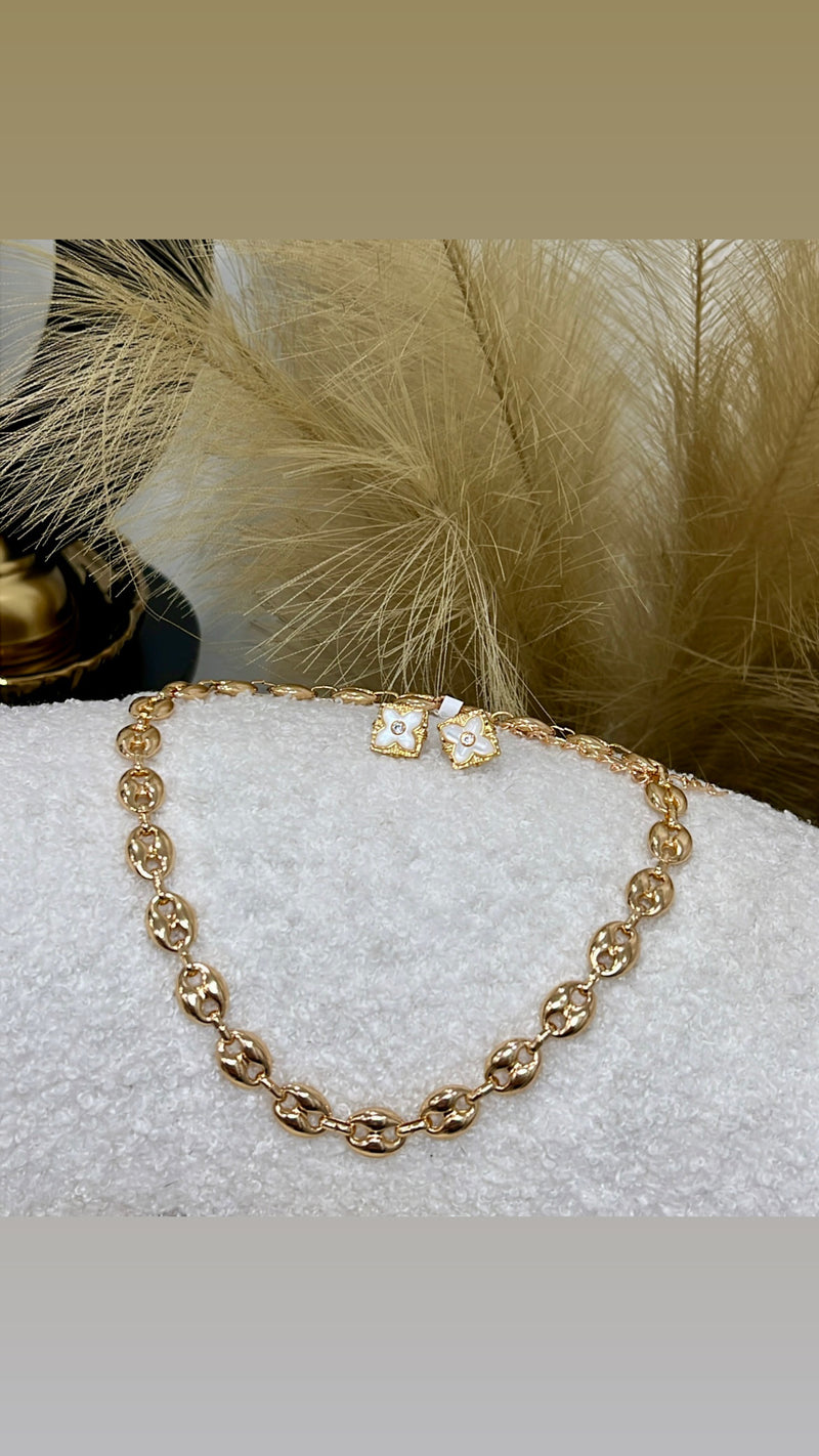 Golden necklace and earrings